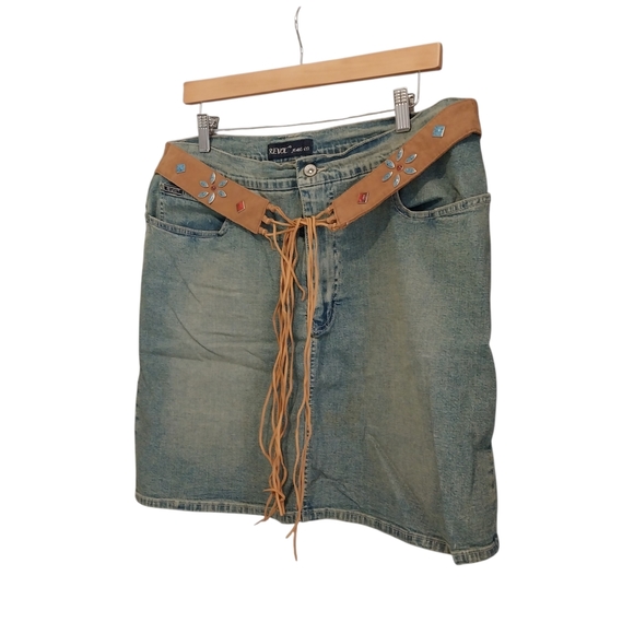 VTG Y2K Revolt Jeans Size 18 Boho Blue Jeans Skirt Beaded Attached Belt Western - Picture 3 of 12